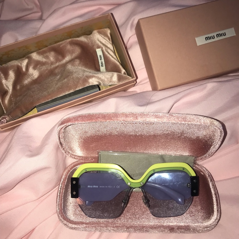 Miu Miu Shades💜💜